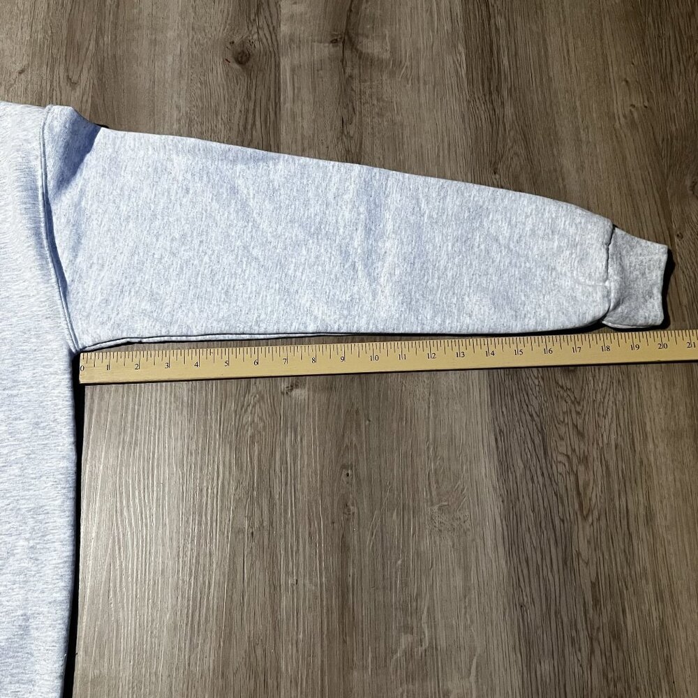 NWT Disney Minnie Mouse Graphic Sweatshirt Heather Gray NEW small - Picture 5 of 7